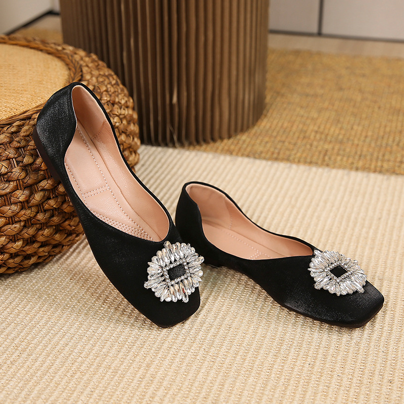 Flat Single Shoes 35-43 Large Size Soft Sole Women Sandals Shoes 2023 Casual Bean Shoes