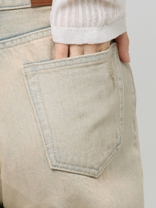 Jeans Vintage Effetto Invecchiato per Ragazze, Vita Media, Strappi al Ginocchio, Vestibilità Casual, Beige Chiaro, Taglio Dritto per Donne - Product Image 4