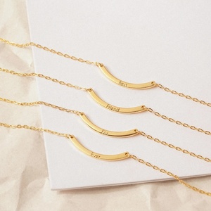 Collar de Barra Delgada Curva de Acero Inoxidable Personalizado con Frase Grabada, Joyerí<span class=keywords><strong>a</strong></span> de <span class=keywords><strong>Amistad</strong></span> con Coordenadas para Mujer - Product Image 1