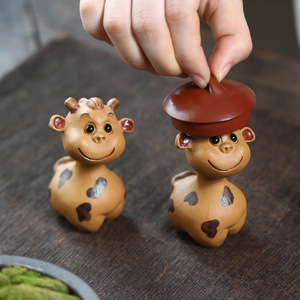 Adorno de Jirafa de Cerámica de Yixing Zisha, Figura de Mascota de Té de Dibujos Animados, Accesorio para Set de Té de Cerámica de Grano Púrpura - Product Image 2
