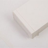 Étiquette de marquage préimprimée personnalisée étiquette étanche de l'eau de nettoyage à sec étiquette de papier résistant au lavage numéro de signe étiquette de papier de blanchisserie