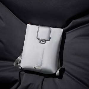 Borsa da viaggio leggera ripiegabile con airbag riciclato - Product Image 5