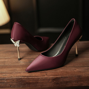 Chaussures pour femmes Y25909 à bout pointu et talon aiguille, ultra-hautes, avec décoration en strass, sexy et tendance - Product Image 1