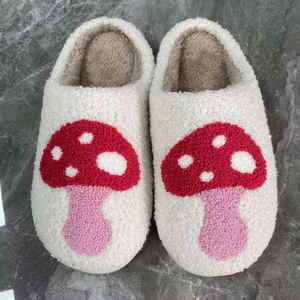 2024 COWGIRL Ensemble de pantoufles western douillettes et confortables pour femme, avec motif visage souriant, personnalisables - Product Image 5