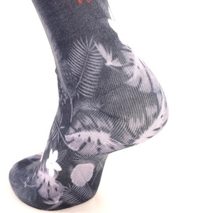 KANGYI Drôle Fou Nouveauté Imprimé motif personnalisé Tube Chaussettes 3D chaussettes - Product Image 4