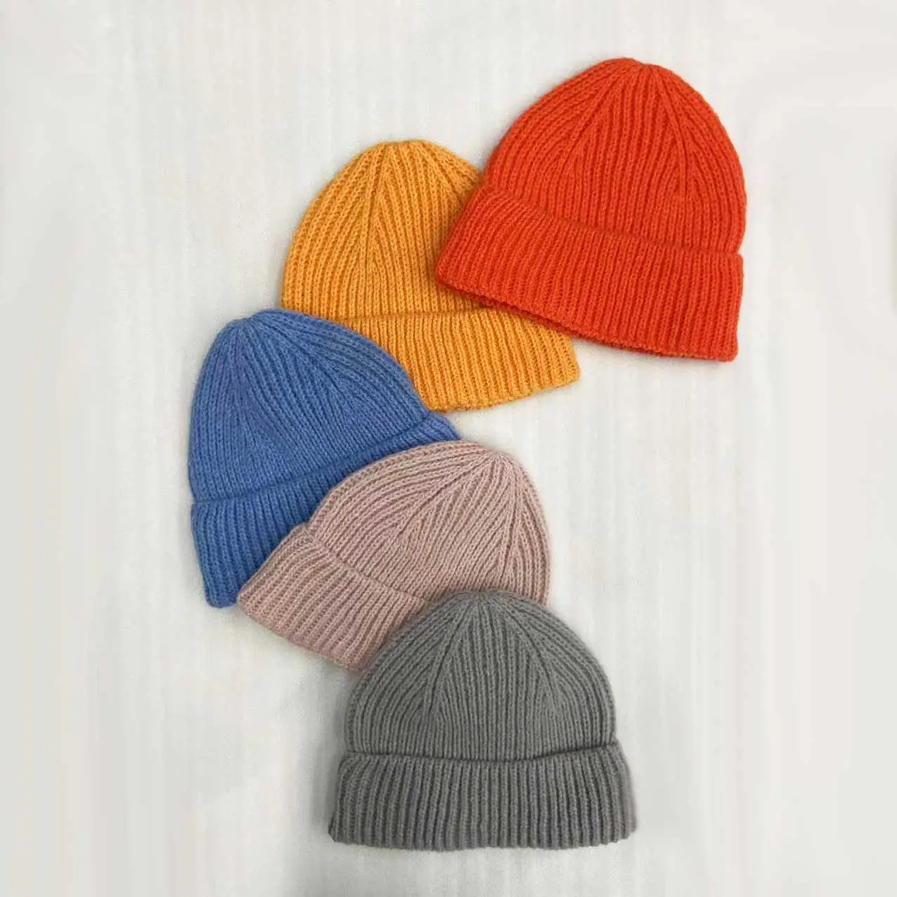 Chic-Yet individuelles Logo Fabrik Direktverkauf sehr günstig warme Winter Beanie Strickmützen