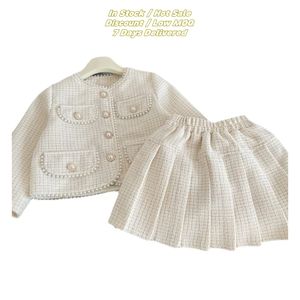 <span class=keywords><strong>Abbigliamento</strong></span> <span class=keywords><strong>di</strong></span> <span class=keywords><strong>Marca</strong></span> in Stile Lusso per <span class=keywords><strong>Bambina</strong></span> Collezione Primavera Autunno Elegante Completo a Due Pezzi con Gonna Lunga a Pieghe per <span class=keywords><strong>Bambina</strong></span> - Product Image 1