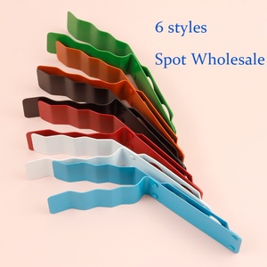 Soportes para marcadores de pelotas de golf de esmalte en blanco, herramientas de reparación de pelotas, otros marcadores de esmalte metálicos personalizados y logotipos para divots, juego de herramientas para gorras de golf al por mayor con tenedor - Product Image 4