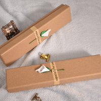 Boîte à collier en papier personnalisée de luxe avec logo, boîte cadeau pour bijoux délicats, emballage haut de gamme en carton pour pendentifs, vente en gros