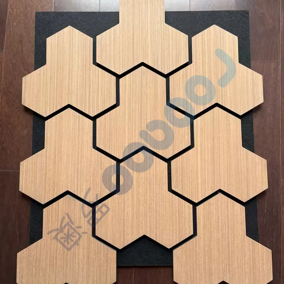 Mur 3D Akoestische Panelen Woodupp en bois massif Akupanel mur en bois Akustik Platten grands panneaux de plafond acoustiques en bois