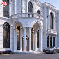 Colonnes en marbre néoclassiques sur mesure, base et capitale complètes, marbre blanc massif, décoration de façade de villa de luxe