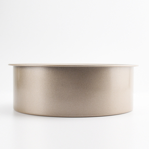 Moule à gâteau rond antiadhésif plaqué or de 8 pouces avec fond amovible - Product Image 4