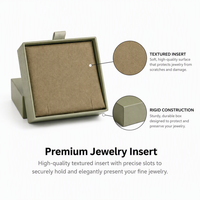 Boîte à bijoux de luxe vert sauge avec logo personnalisé, tiroir coulissant et insert en microfibre pour emballage de colliers et boucles d'oreilles