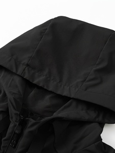 Chaqueta con Capucha para Hombre, Negra, Sólida, de Tejido Softshell, con Cierre de Cremallera, Impermeable, Resistente al Viento, Transpirable, para Todas las Estaciones, Uso en Exteriores, Corte Regular - Product Image 3