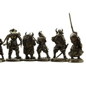 Figura de Ángel Vintage, Modelo Antiguo Intrincado con Espada y Armadura, Pieza de Arte Coleccionable de Latón con Técnica de Pincel - Product Image 1