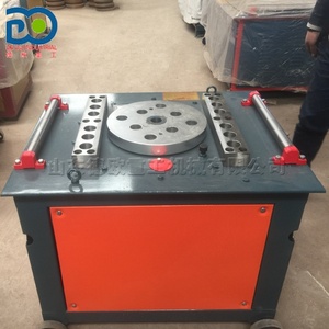 Machine <span class=keywords><strong>à</strong></span> cintrer les barres d'acier CNC <span class=keywords><strong>hydraulique</strong></span> de type table, automatique, 6-40 mm, pour la construction, vente en gros d'usine - Product Image 4
