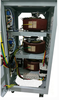 Stabilisateur de tension automatique triphasé à commande servo 12 kVA 380 V CA en cuivre SVC 50/60 Hz de haute performance industrielle