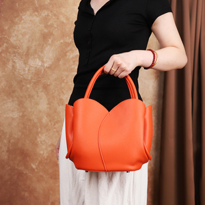 Il colore puro semplice ed elegante 2026 nuova borsa tulipano borsa <span class=keywords><strong>è</strong></span> Versatile e alla moda. <span class=keywords><strong>È</strong></span> una borsa per madre e bambino - Product Image 6