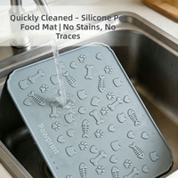 Tapis de repas pour animaux de compagnie en silicone souple BPlus, doux pour la muqueuse et les pattes, surface sûre à lécher pour chiots et chatons, idéal pour les premiers repas et les cours de dressage