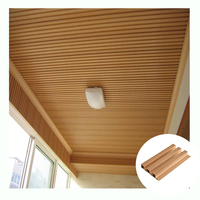 Panneaux de cloison modernes pour appartements en WPC PVC imperméables pour l'intérieur avec dimensions personnalisées