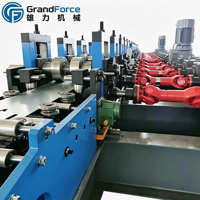 Machine de profilage rapide pour canaux en C avec unité de poinçonnage indépendante, boîte de vitesses, entraînement par arbre universel et découpe en vol