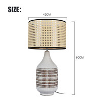 Lampe de chevet artistique moderne et créative pour chambre à coucher, avec ampoule halogène E26 E27, base en céramique et abat-jour en bambou