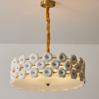 Lustre de chambre à coucher romantique à la française, luminaire suspendu en céramique et en verre à fleurs de luxe, pour la décoration de la salle à manger à la maison