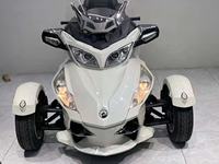 Motos Can-Am Spyder RT Sportives Routières à Essence
