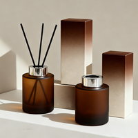 Bouteille diffuseur en verre en gros, bouteille diffuseur à bâtonnets haut de gamme pour aromathérapie domestique, bouteille décorative pour huiles essentielles et parfums