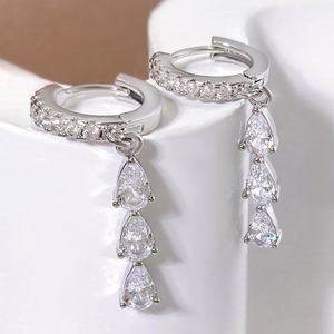 Pendientes de Aro con Circonita Cúbica Brillante, Chapados en Oro de 18K, con Triple CZ Colgante, para Mujer - Product Image 5