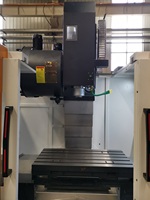 Centre d'usinage CNC 3 axes multifonctionnel haute précision robuste, table de fraisage BT40, perçage automatique, outil max. 80 mm