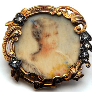 18K oro rosa ritratto dipinto a mano su porcellana con 5 diamanti taglio singolo - Product Image 1