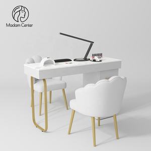 Madamcenter Moderner Luxus-Nageltisch für Schönheitssalons mit Multifunktionalen Spa-Funktionen und Doppelten Maniküristen-Sitzen - Product Image 1