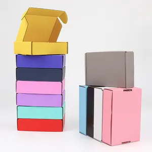 Kotak kemasan pakaian sepatu bergelombang lipat bergelombang hadiah pengiriman kualitas tinggi minimalis kertas kartun