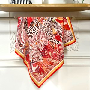 Foulard Quadrato 52x52CM in <span class=keywords><strong>Pura</strong></span> <span class=keywords><strong>Seta</strong></span> <span class=keywords><strong>di</strong></span> Gelso all'Ingrosso <span class=keywords><strong>Sciarpa</strong></span> Traspirante con Stampa Digitale e Confezione Regalo - Product Image 3