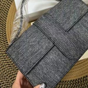 Luxury Designer Women's Genuine Leather Handbag Elegant Crossbody <b>Messenger</b> <b>Bag</b> High Quality Chain Strap Fashionable Waterproof - Product Image 6