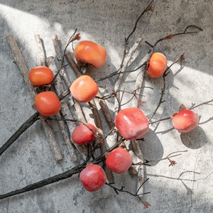 Branches artificielles de kaki CallaFloral en mousse rouge pour décorations de mariage - Product Image 1