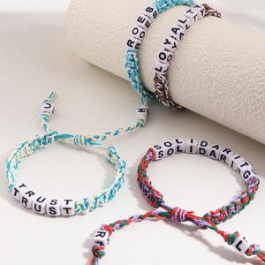 Nouveaux bracelets tendance en cordon ciré coloré tissé à la main, réglables, avec logo personnalisé, bracelets <span class=keywords><strong>d</strong></span>'<span class=keywords><strong>amitié</strong></span> pour femme - Product Image 1