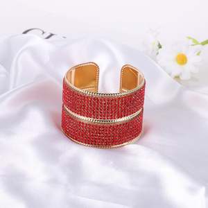 Rond de serviette en métal rubis vintage pour la décoration de table d'hôtel et de mariage stocké de manière écologique - Product Image 5