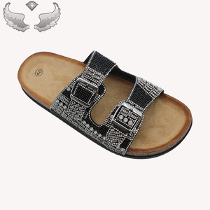 Sandales et pantoufles d'été pour femmes, légères, confortables et durables, avec strass, pour la plage, faible MOQ pour essai - Product Image 4