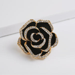 Broche Hesiod Camellia de qualité supérieure, broche de vêtement personnalisée, broche multi-couches en diamant, broche rose pour femme - Product Image 3