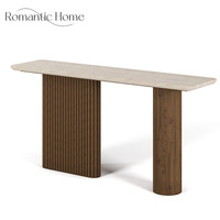 Console d'entrée design avec structure en bois massif, base à panneaux texturés et plateau en marbre pour intérieurs de luxe