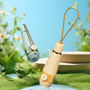 Échantillon Gratuit <span class=keywords><strong>Mini</strong></span> <span class=keywords><strong>Parapluie</strong></span> de Poche Pliant 5 Volets 6 Baleines en Fer et Fibre de Verre Ouverture Automatique Imprimé Floral pour Femme Cadeau Promotionnel de Voyage - Product Image 2
