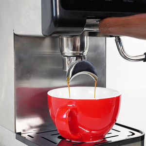 Cafetera Portátil de Plástico con Doble Caldera, Pantalla Táctil Única, 20 Bares, 2.3L de Agua, Calentamiento Instantáneo, Cafetera Espresso 3 en 1 - Product Image 6