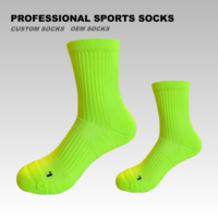 Chaussettes de sport personnalisées de haute qualité avec logo OEM, chaussettes de performance en nylon extensible, séchage rapide, coussinées, chaussettes mi-hautes pour hommes, pour la course à pied