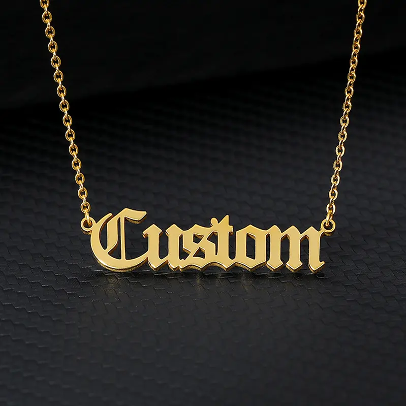 Collar de acero inoxidable chapado en oro de 18K con letras personalizadas, para mujeres