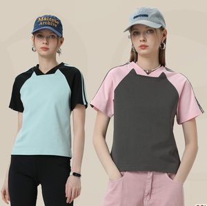 เสื้อยืดผู้หญิงแขนราแกลนลายทาง คอวี น้ำหนัก 260 กรัม ผ้าฝ้าย 60% โพลีเอสเตอร์ 40% เสื้อยืดกีฬาสำหรับสาวๆ - Product Image 6