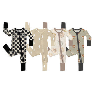 Organc Barboteuse pour bébé Vêtements pour nouveau-né en fibre de bambou avec impression personnalisée et fermeture éclair Vêtements durables pour bébé Pyjamas en bambou avec fermeture éclair - Product Image 1