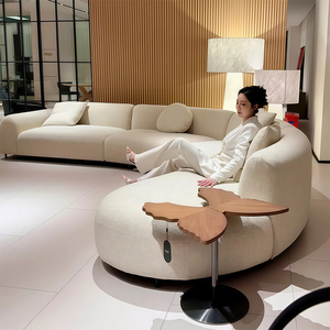 أريكة منحنية متعددة المقاعد على شكل حرف S بتصميم بسيط من القطيفة، مصنوعة من قماش بيج، مناسبة لغرفة المعيشة أو قاعة المعارض - Product Image 3