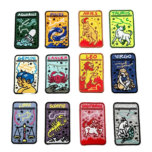 Parches de astrología retro con diseño personalizado, Horóscopo bordado de hierro con signo del zodiaco para divertirse, regalo de cumpleaños perfecto para sombrero o ropa - Product Image 1